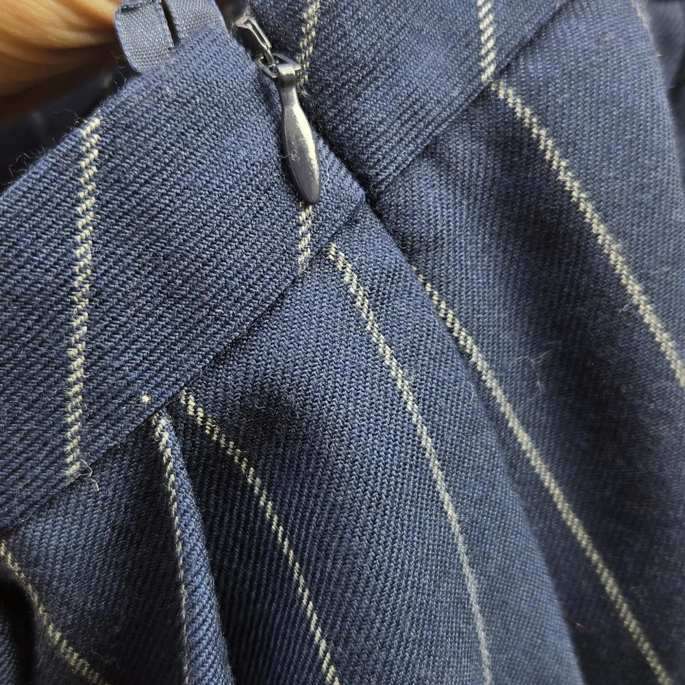 Brooks Brothers Navy Blue Wool Pleated Hem Pencil Skirt
